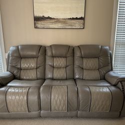 Gray Leather Manual Reclining Couch and Power Reclining Chair