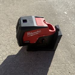 Milwuakee M12 Crossline Plumb Point Laser Level (tool Only) 