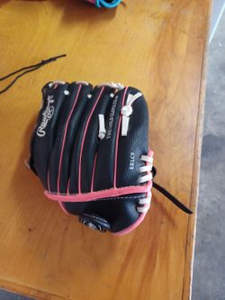 Youth glove left hand throw
