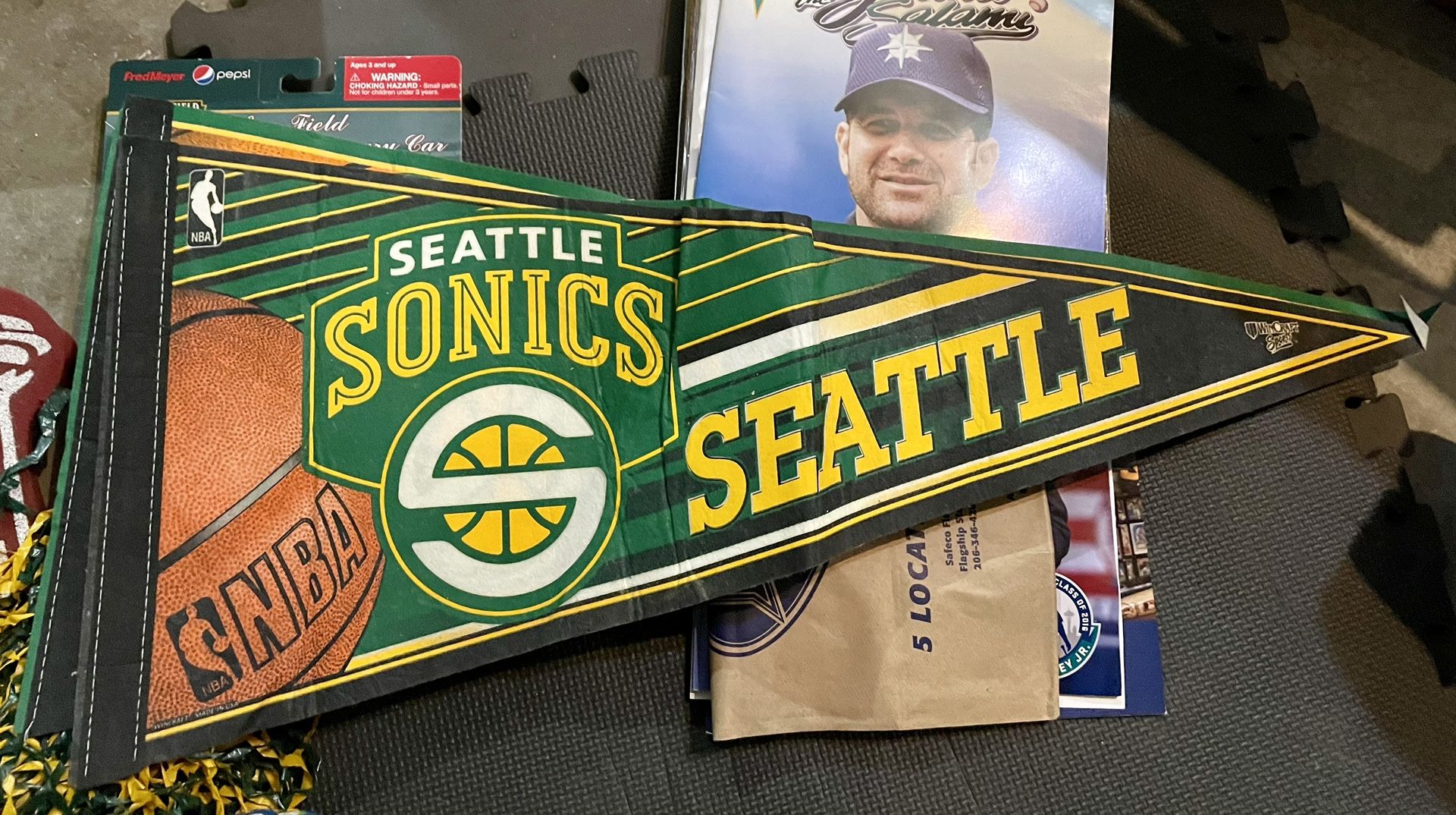 Seattle Sonics “Vintage” Pennant