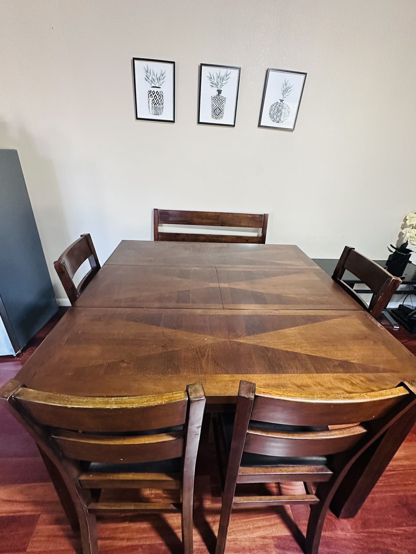 Other Stuff Moving Out Sale 