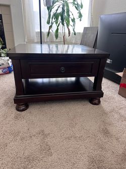 Dark Wood Lift-Top Coffee Table