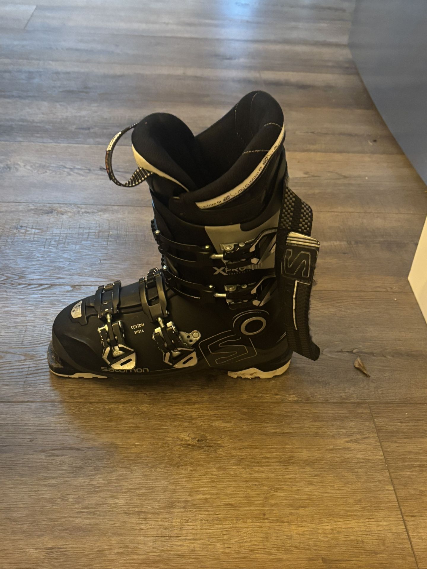 Salomon Freestyle Ski Boots Size 27