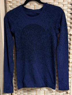 Lululemon Navy Blue Long Sleeve Top Size 2