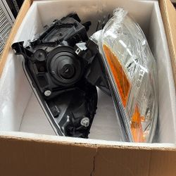 2004 Toyota Prius Headlights 