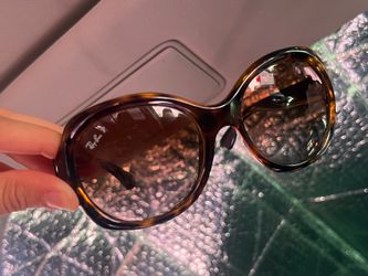 Ray bans sunglasses