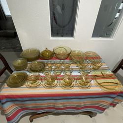1930’s Vintage 48 Piece Amber Madrid Set