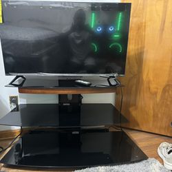 Black TV Stand . Takes Up To 40-45 Inch TV