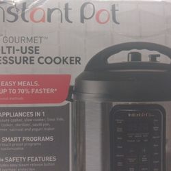 Instant Pot Multi Use Pressure Cooker
