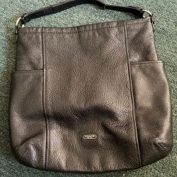 Coach black bag code G421 sku F31323