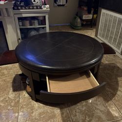 Round coffee table