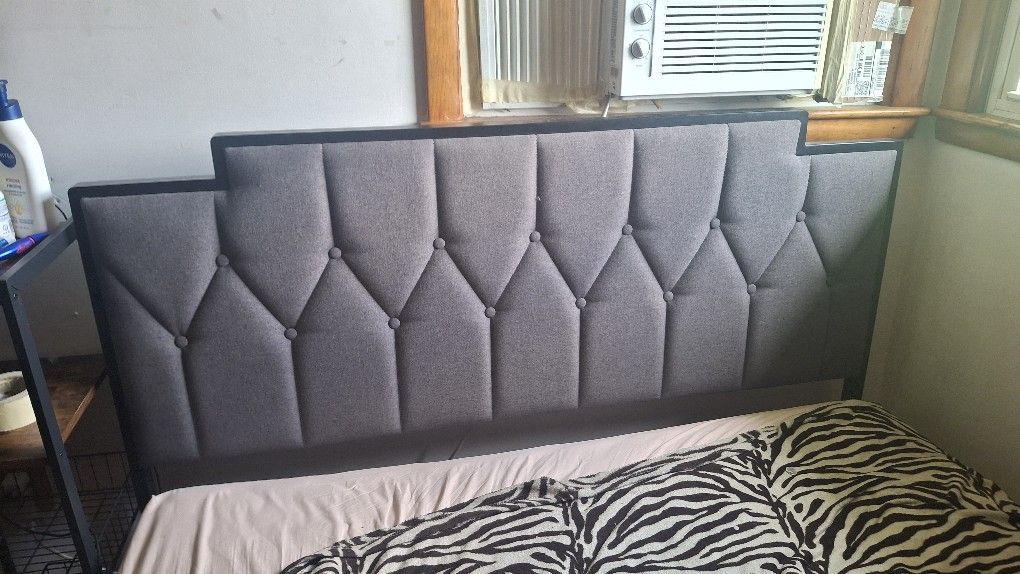Queen Bed Frame And Matress