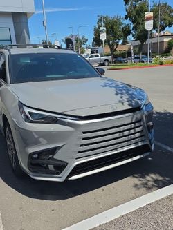 2026 Lexus TX 500h