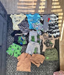 7 pairs of boys XS- 4/5 Outfits