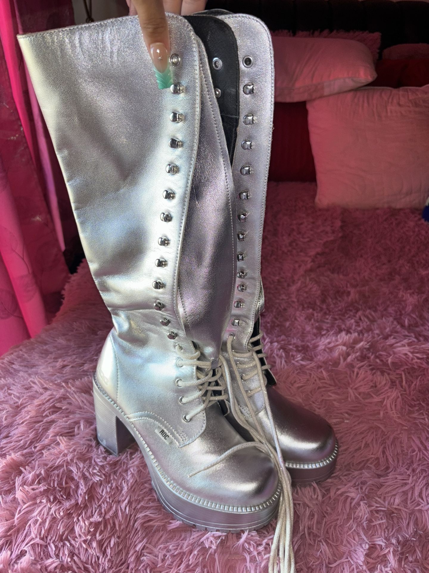 ROC boots