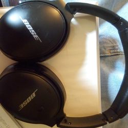 Bose Quiet Comfort Over Ear BT headphones 