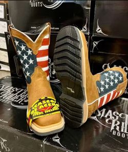 Steel toe work boots