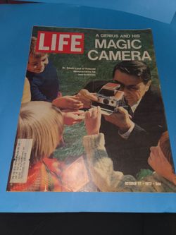 Life Magazine October 27, 1972 Dr. Edwin Land of Polaroid Magic Camera - Vintage