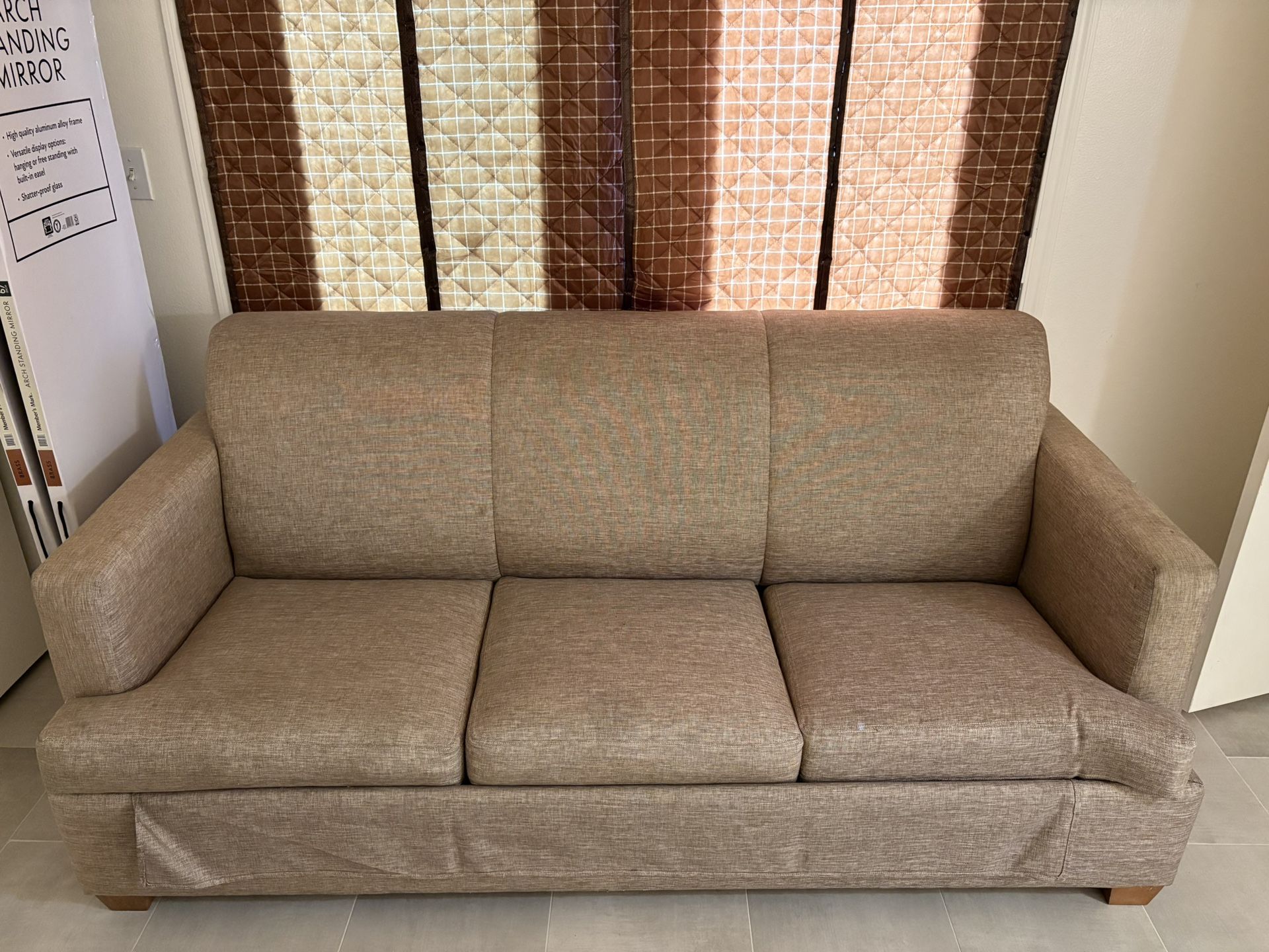 Couch With Pull Out Bed