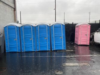 Porta Potties for RNT (Pls Read FULL Description)