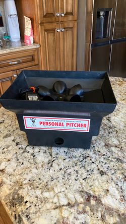 Personal Pitcher Pitching Machine