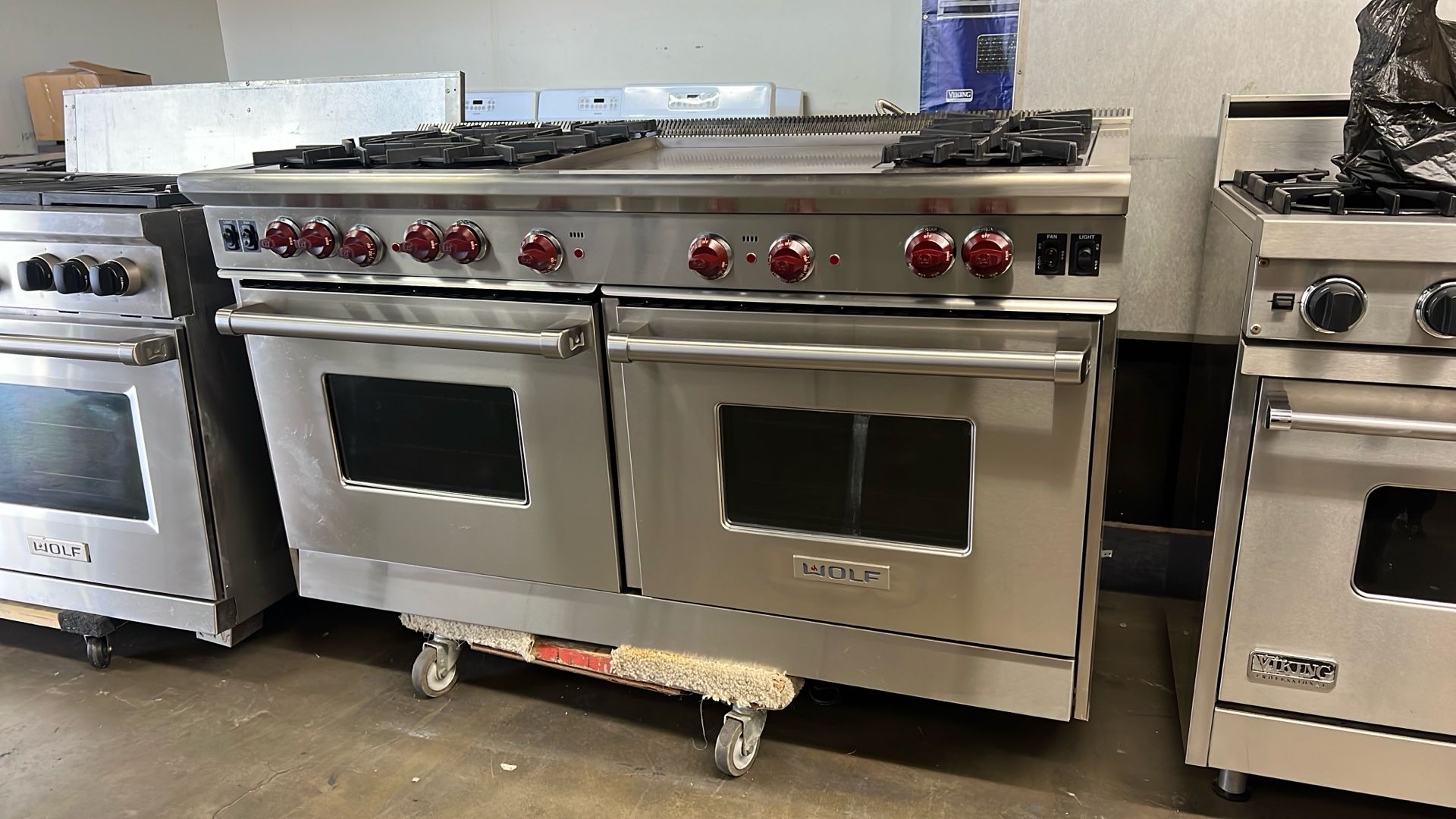 Wolf 60”Wide Gas Range Stove With 24”Griddle In Stainless Steel