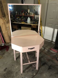 Hall table/vanity
