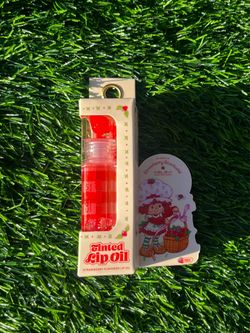 Célavi Strawberry Shortcake Tinted Lip Oil