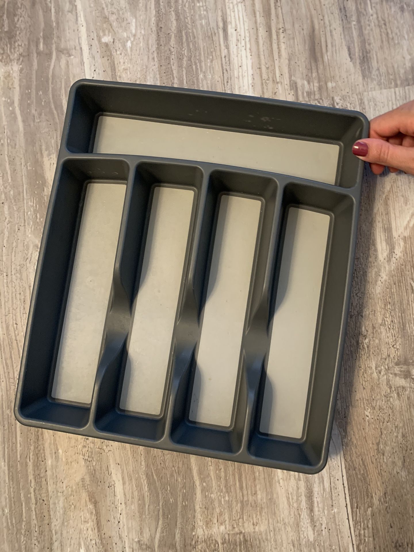 Flatware organizer