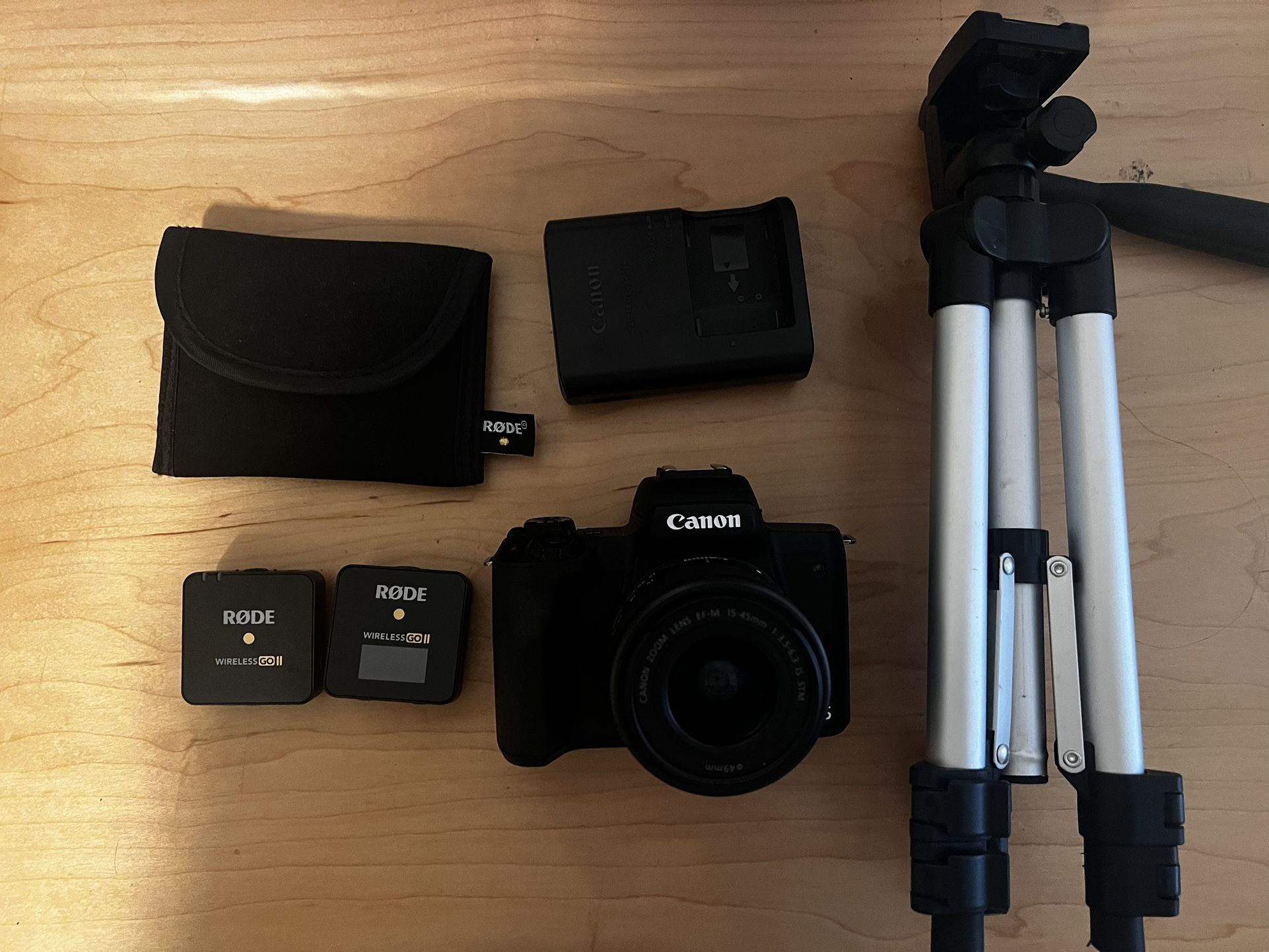 Cannon M5 EOS Mark II & Rode Wireless Go II