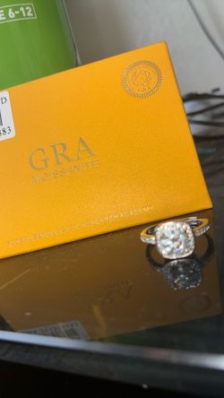 White gold plated Moissanite ring