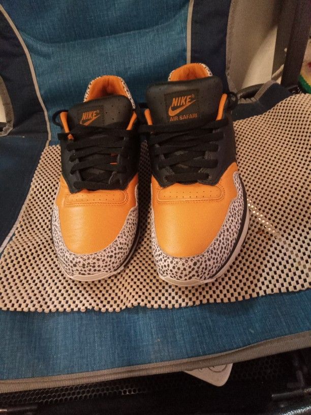 Nike Safari Dead Stock
