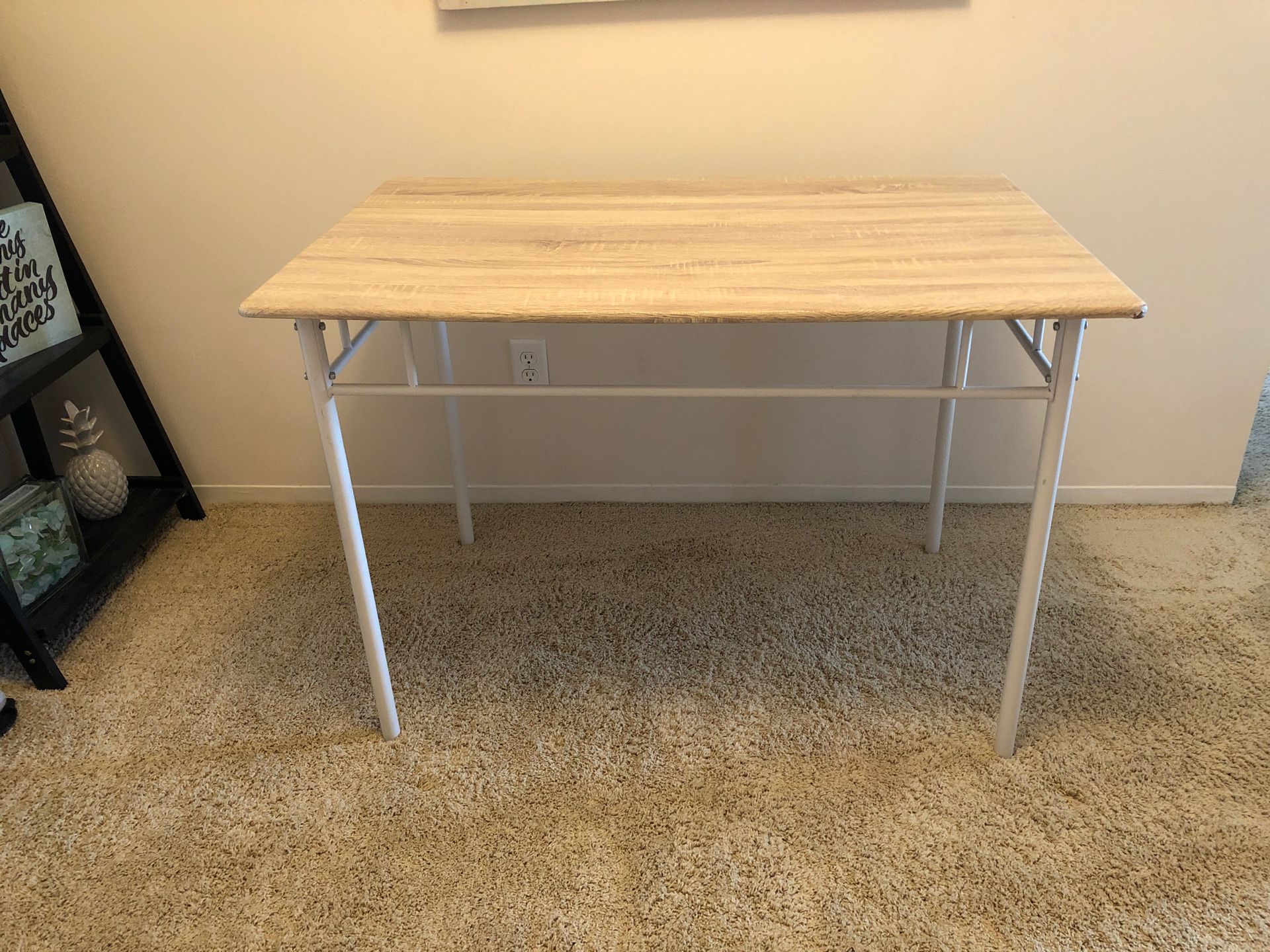 Dining room table/Desk