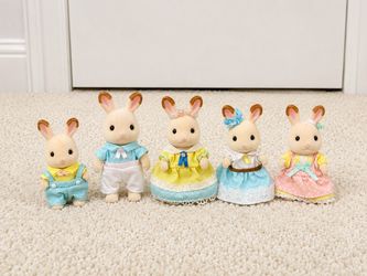 Calico Critters Rabbit/Bunny Family of 5