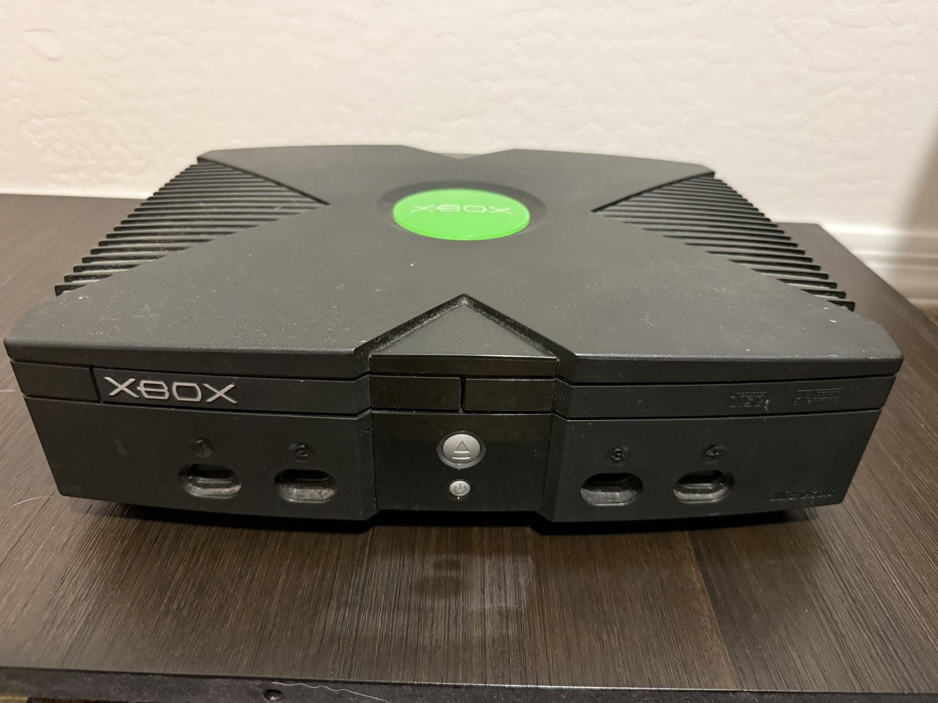 Original Xbox Console – FOR PARTS / NOT WORKING- open to offers