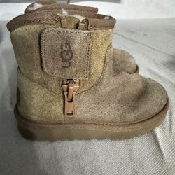 Ugh boots toddler size 9