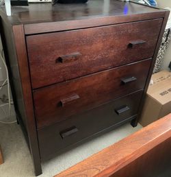 Dresser