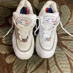 Skechers  Size 7.5