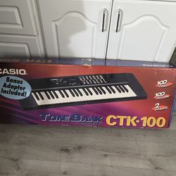 Casio Keyboard 
