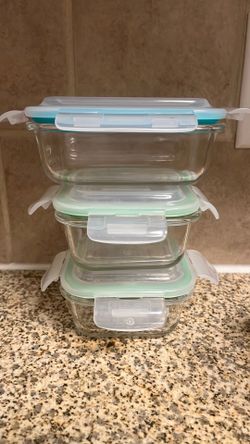 Tupperware- Moving Sale