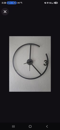 MODERN CLOCK