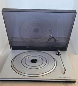 Bang & Olufsen Beogram 1800 turntable Type 5813 w/ MMC4 cartridge