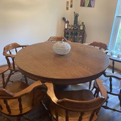 Round Dining Room Table