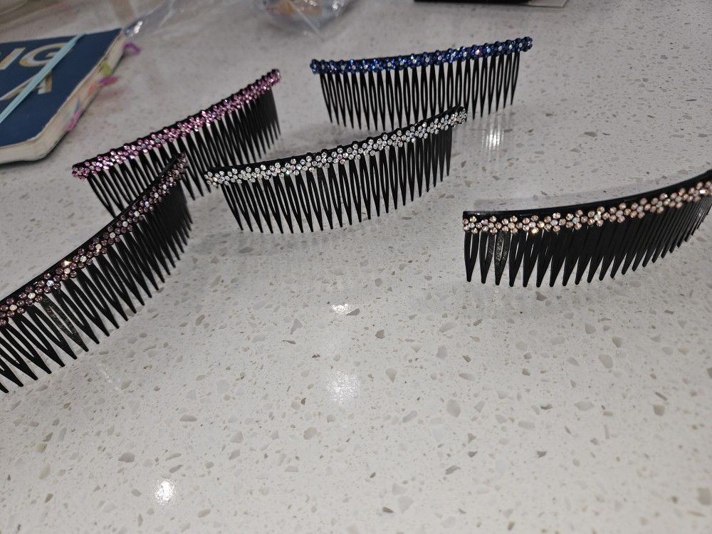 Hair clips