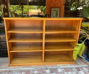 Oak Wood Bookcase—Beautiful w/adjustable shelves