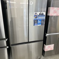 Samsung Refrigerator 30 Cu Ft French Door With Water Pitcher