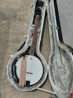 Davidson 5-String Resonator Banjo w/ Road Runner Hard Shell Case – Excellent Condition
