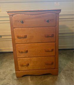 FOUR DRAWERS DRESSER