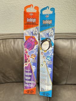 Lot of 2 NEW Kids Kites (Cat & Penguin)