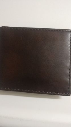 Apt 9 wallet (Brand New)